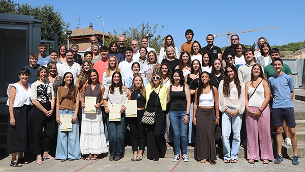 Foto de familia del acto de conmemoración Bi+